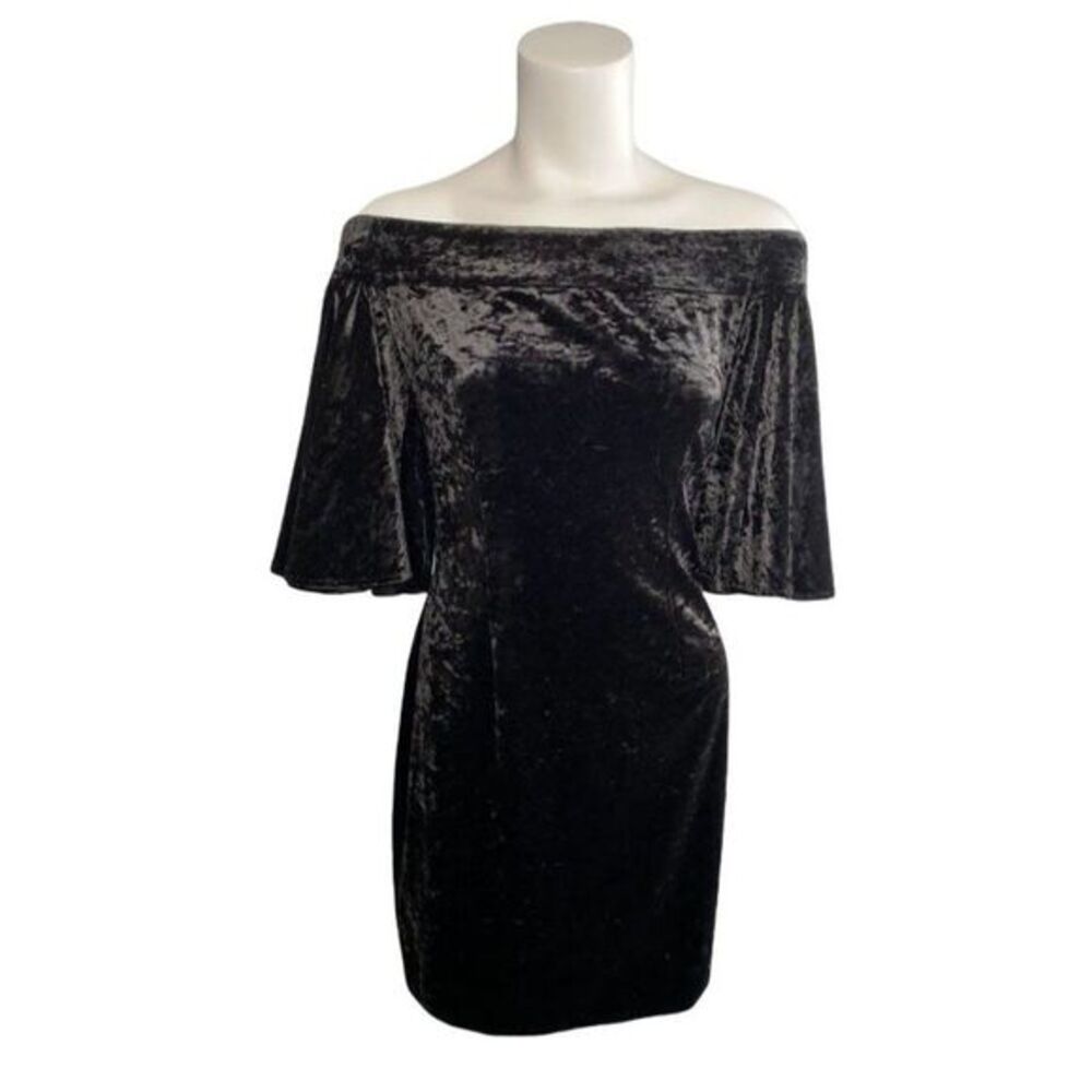 CYNTHIA STEFFE Off the Shoulder Black Velvet Drape Sleeve Bodycon Sheath Sz 8